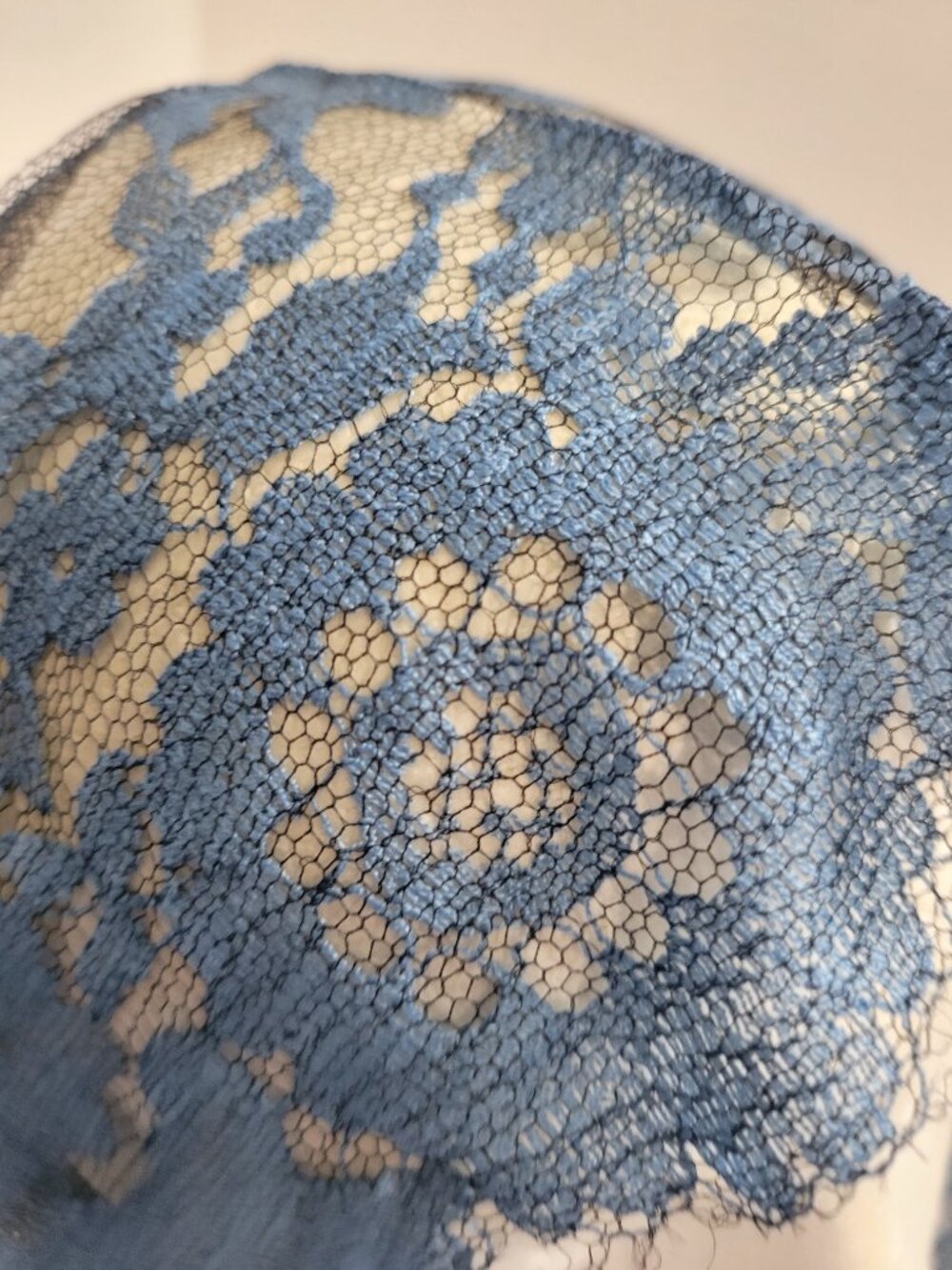 Vintage Head Cover In Lace For Church or ceremonies - Picture 5 of 7